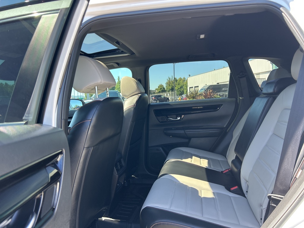 2023 Honda CR-V Hybrid Sport Touring photo 9