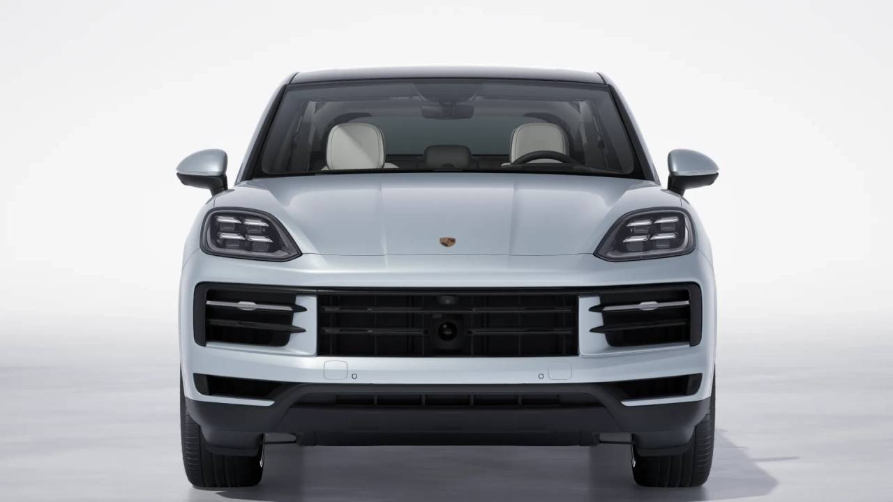 2026 Porsche Cayenne Coupe photo 9