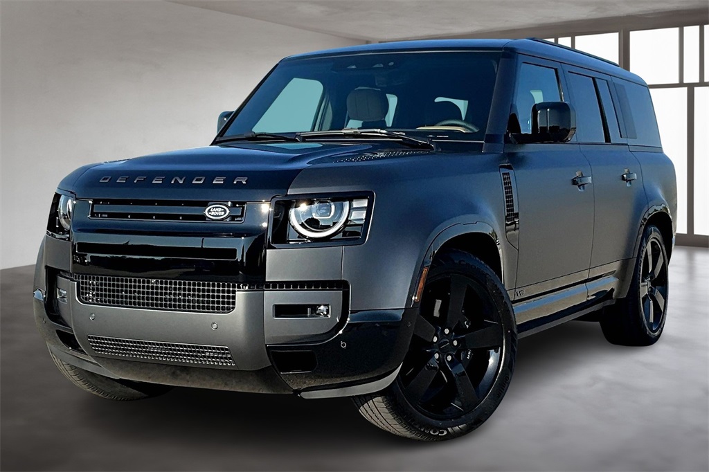 2026 Land Rover Defender V8's photo
