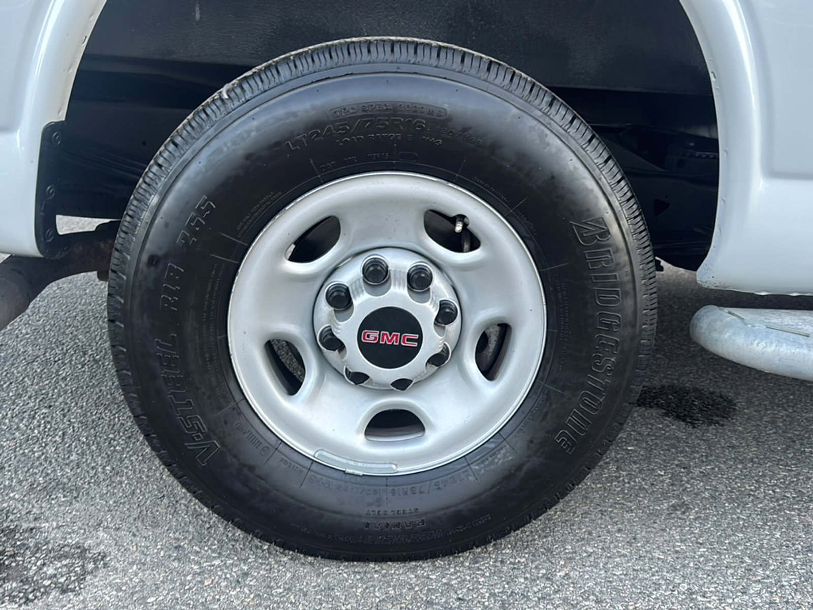 2023 Gmc Savana 2500 Cargo photo 21