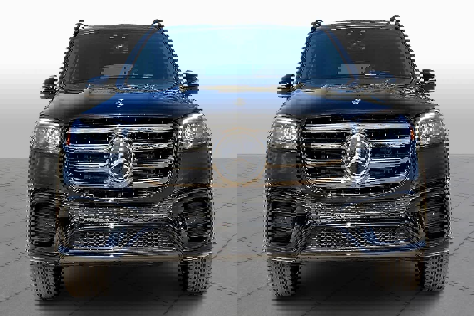 2025 Mercedes Benz GLS 450 4MATIC photo 13