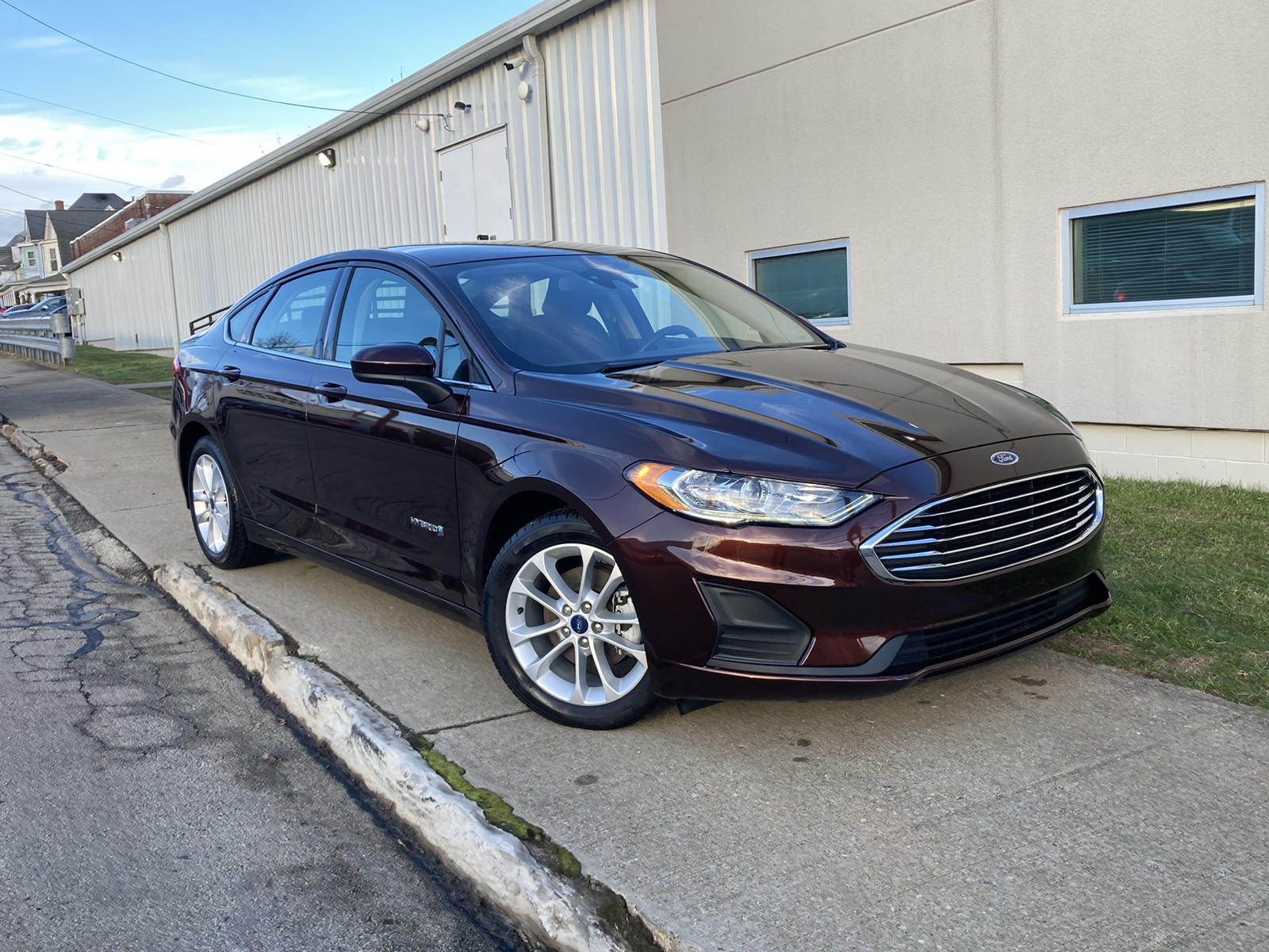 2019 Ford Fusion Hybrid SE's photo