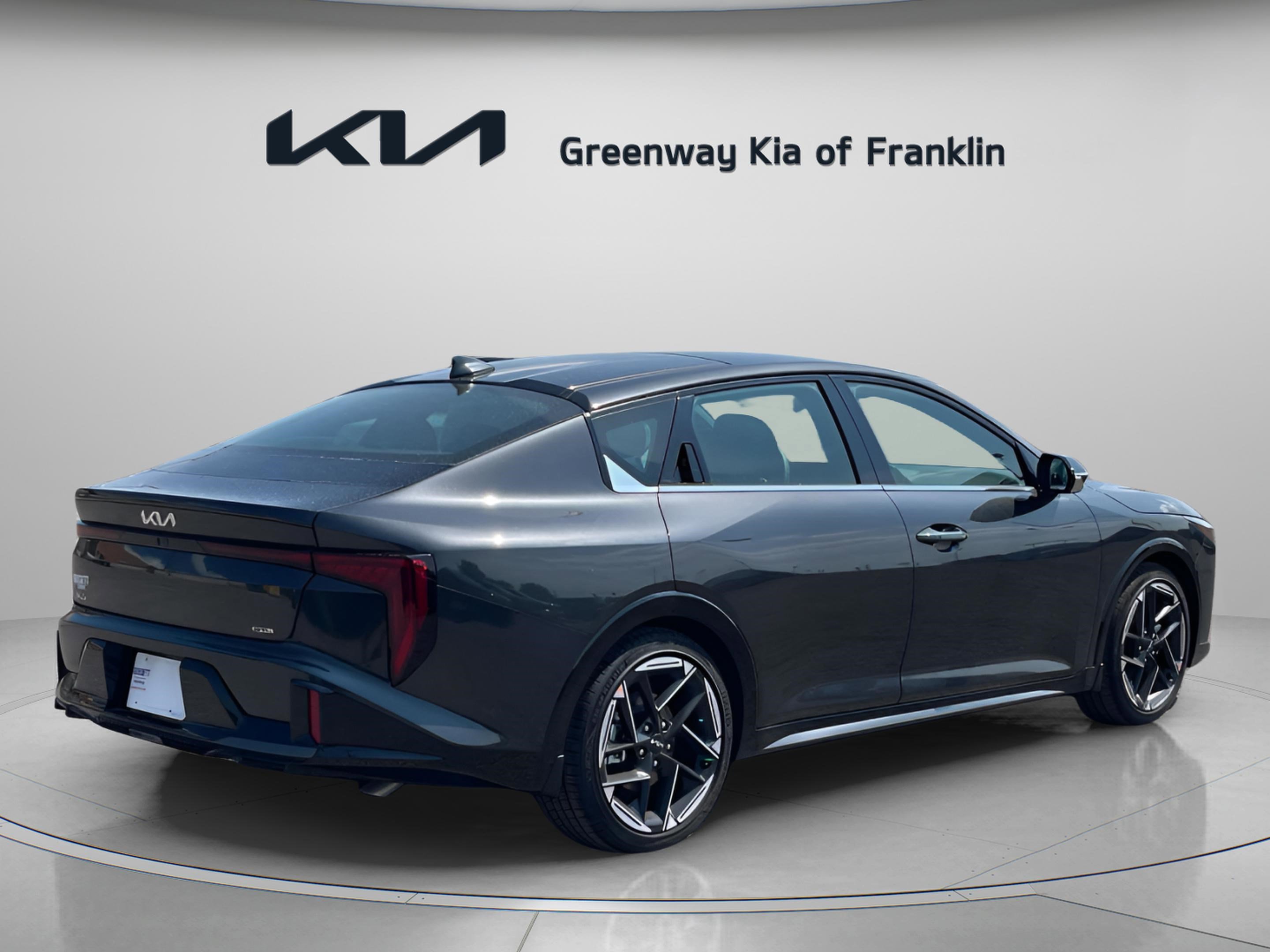 2025 Kia K4 GT-Line photo 7
