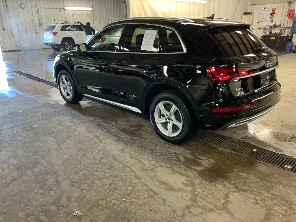 2024 Audi Q5 40 Premium photo 3