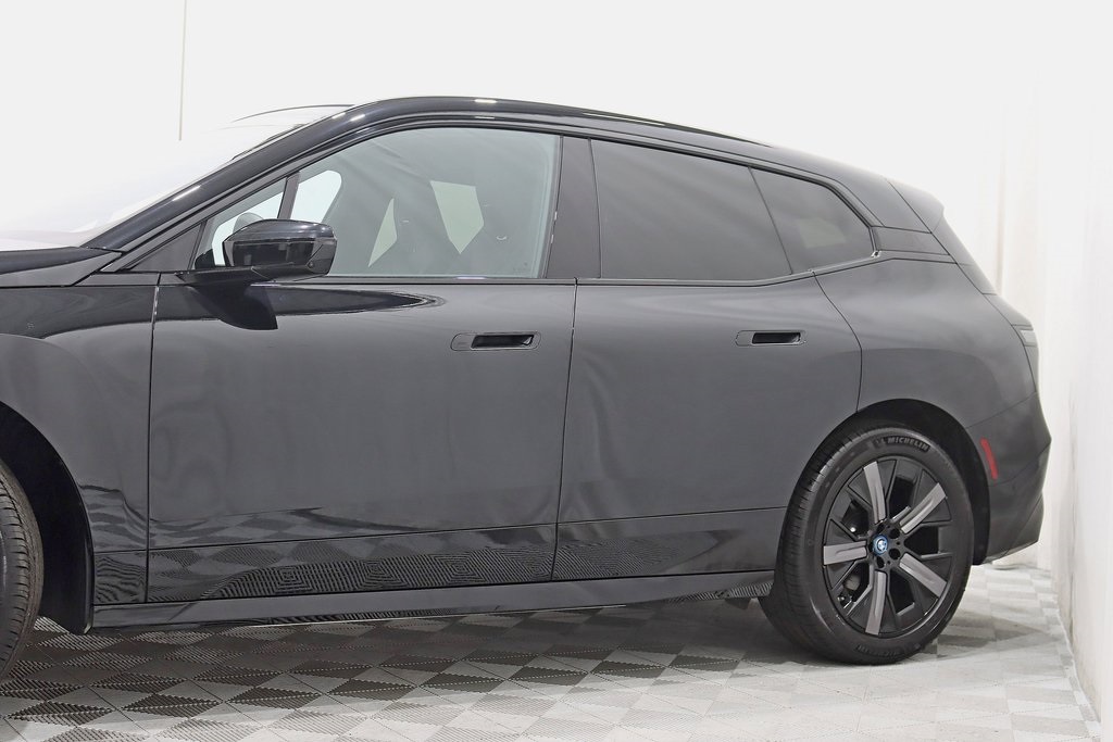 2024 Bmw iX photo 2