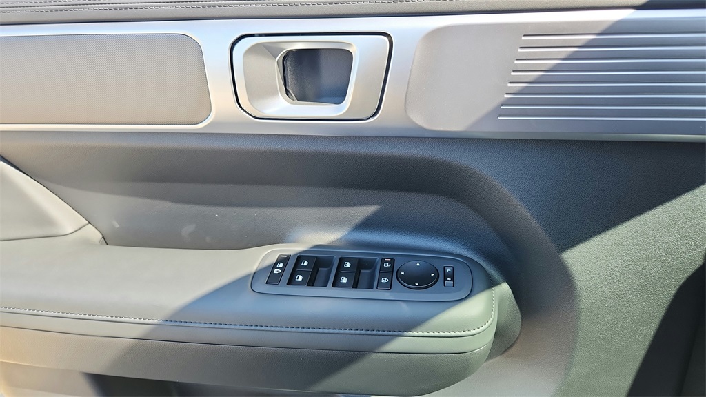 2026 Hyundai Santa Fe SEL photo 28