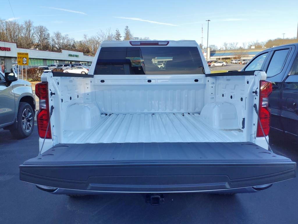2025 Chevrolet Silverado 1500 LT photo 7