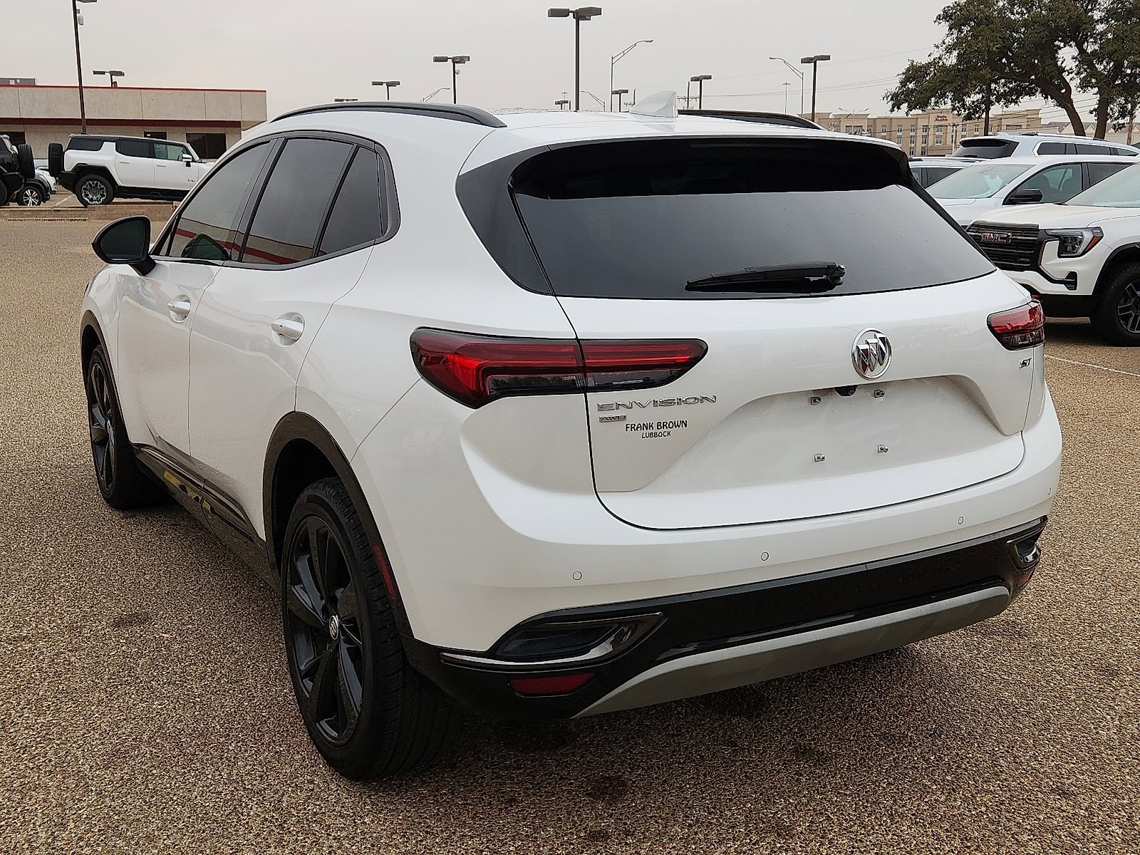 2023 Buick Envision Essence photo 3