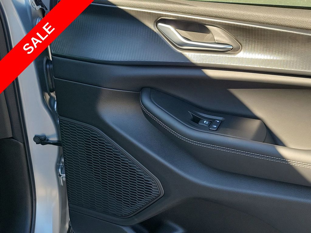 2025 Jeep Grand Cherokee Laredo Altitude photo 45