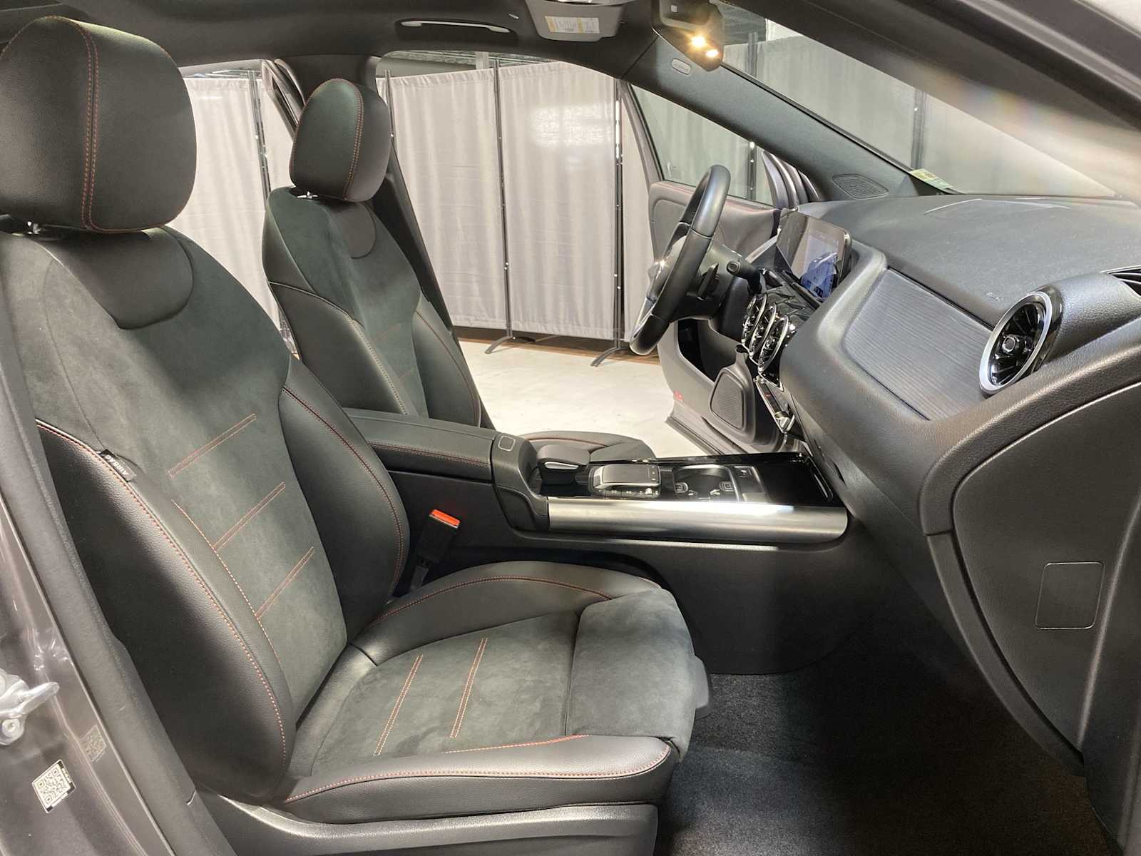 2022 Mercedes Benz GLA 250 4MATIC photo 14