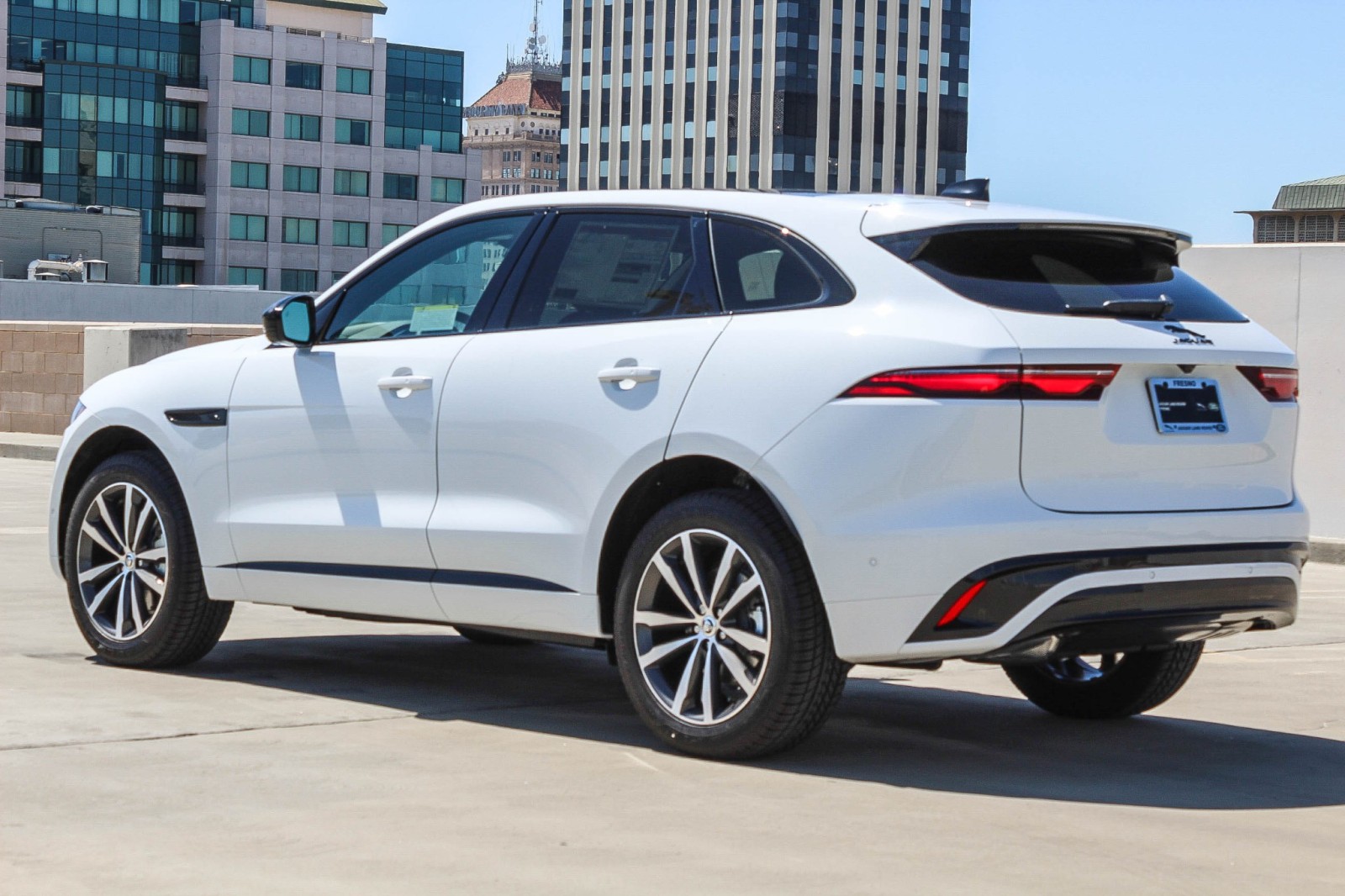 2025 Jaguar F-PACE P250 R-Dynamic S photo 5