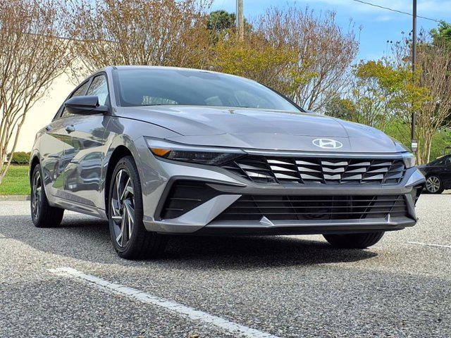 2025 Hyundai Elantra Hybrid SEL Sport photo 2