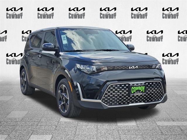 2025 Kia Soul EX's photo