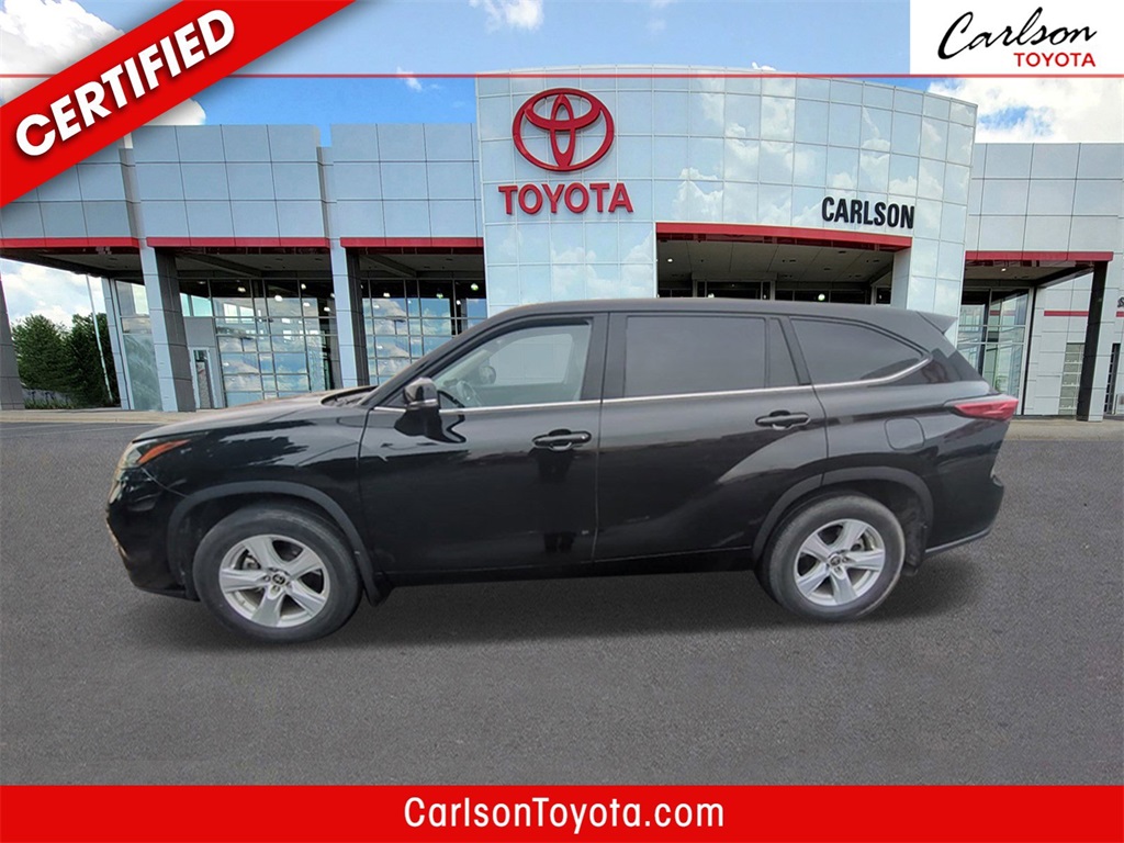 2020 Toyota Highlander LE's photo