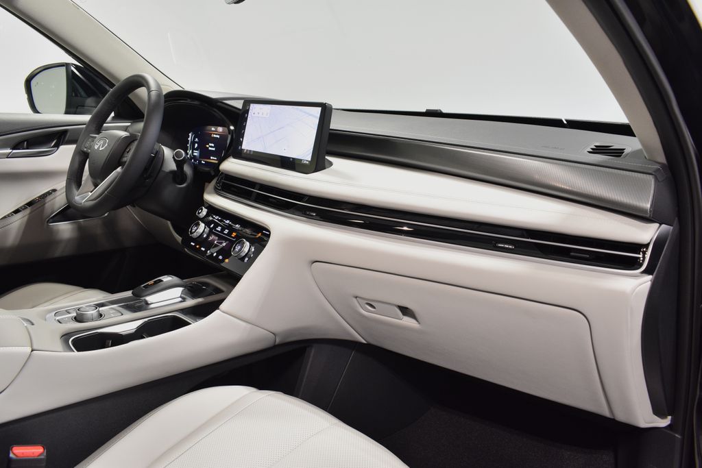 2026 Infiniti QX60 Luxe AWD photo 16