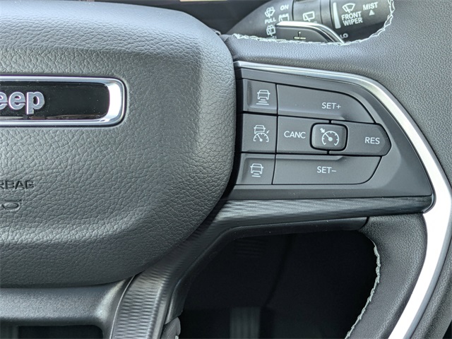 2025 Jeep Grand Cherokee Altitude X photo 29