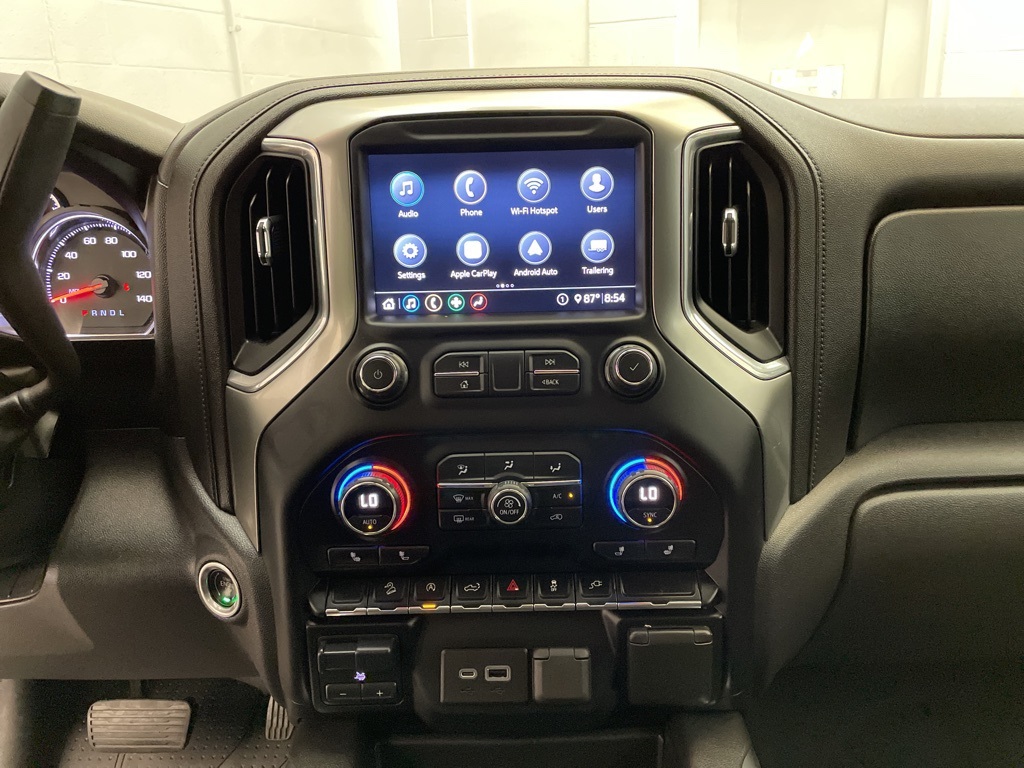 2020 Chevrolet Silverado 1500 RST photo 11