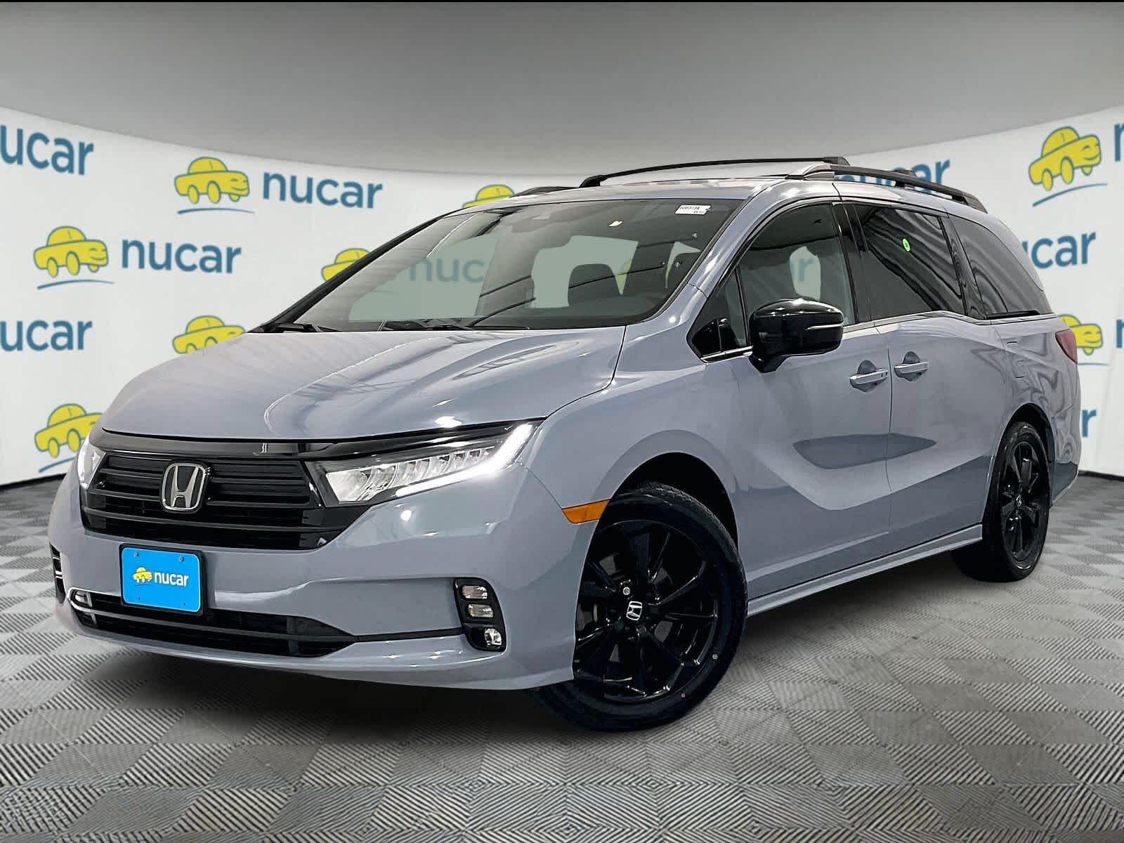 2023 Honda Odyssey Sport photo 2