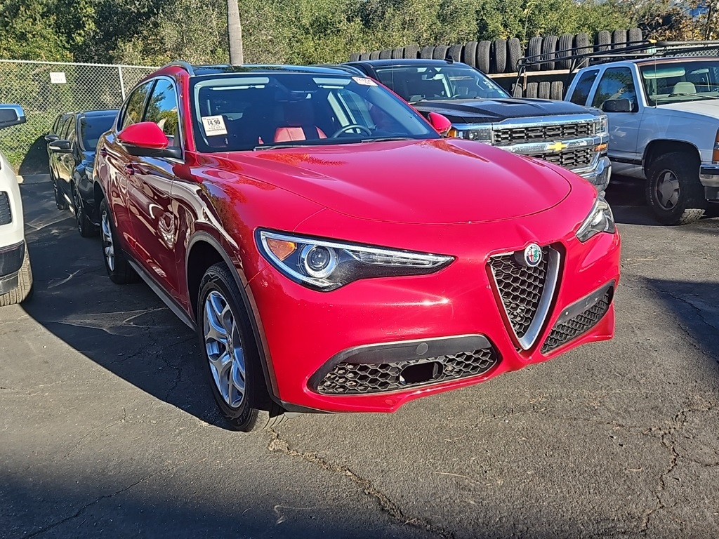 2019 Alfa Romeo Stelvio Base