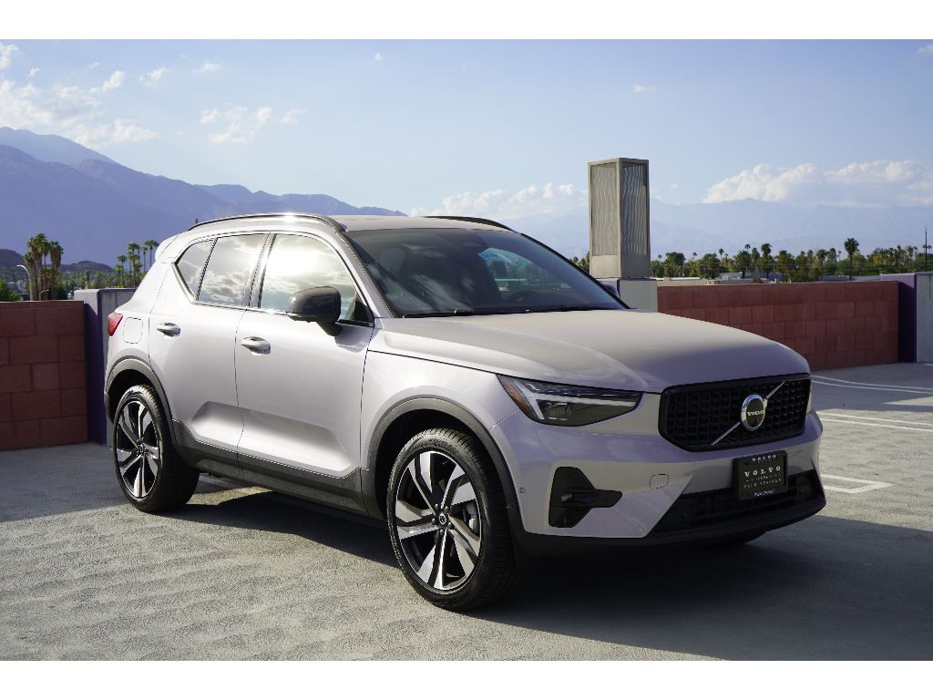 2026 Volvo XC40 Ultra's photo