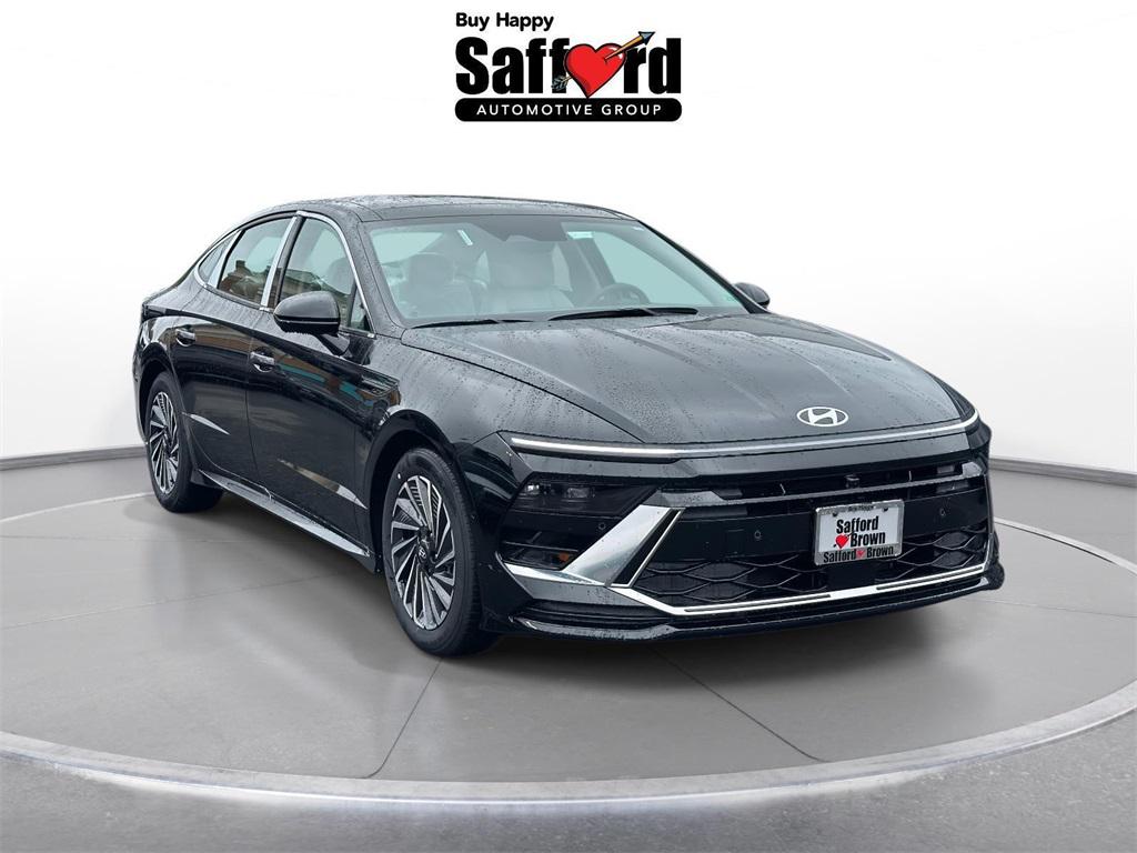 2025 Hyundai Sonata Hybrid Limited's photo