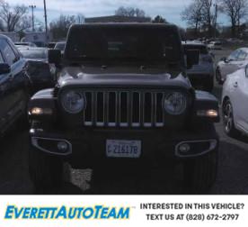 2023 Jeep Wrangler 4-Door Sahara