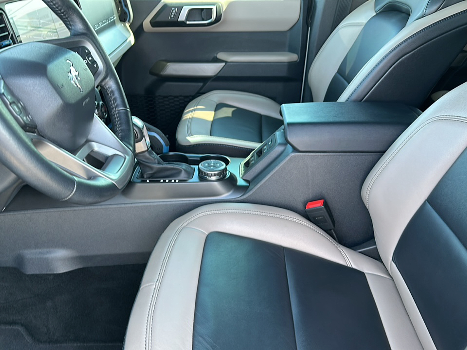 2023 Ford Bronco Wildtrak photo 3