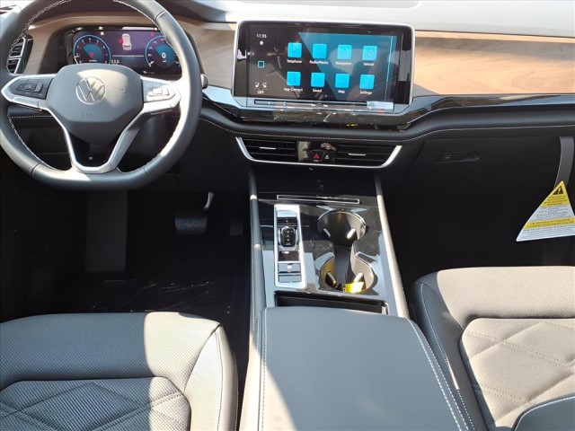 2026 Volkswagen Atlas SE Technology photo 15