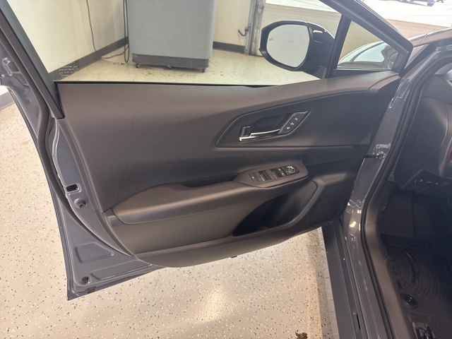 2026 Toyota Prius Plug-in Base photo 41