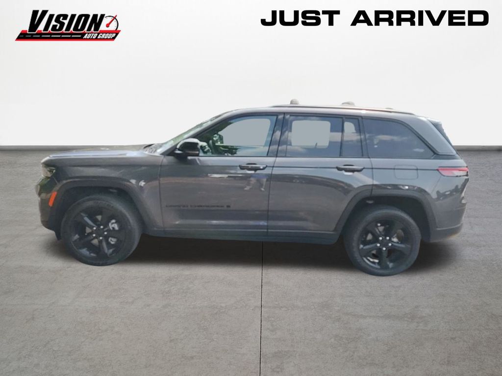 2024 Jeep Grand Cherokee Altitude X photo 4