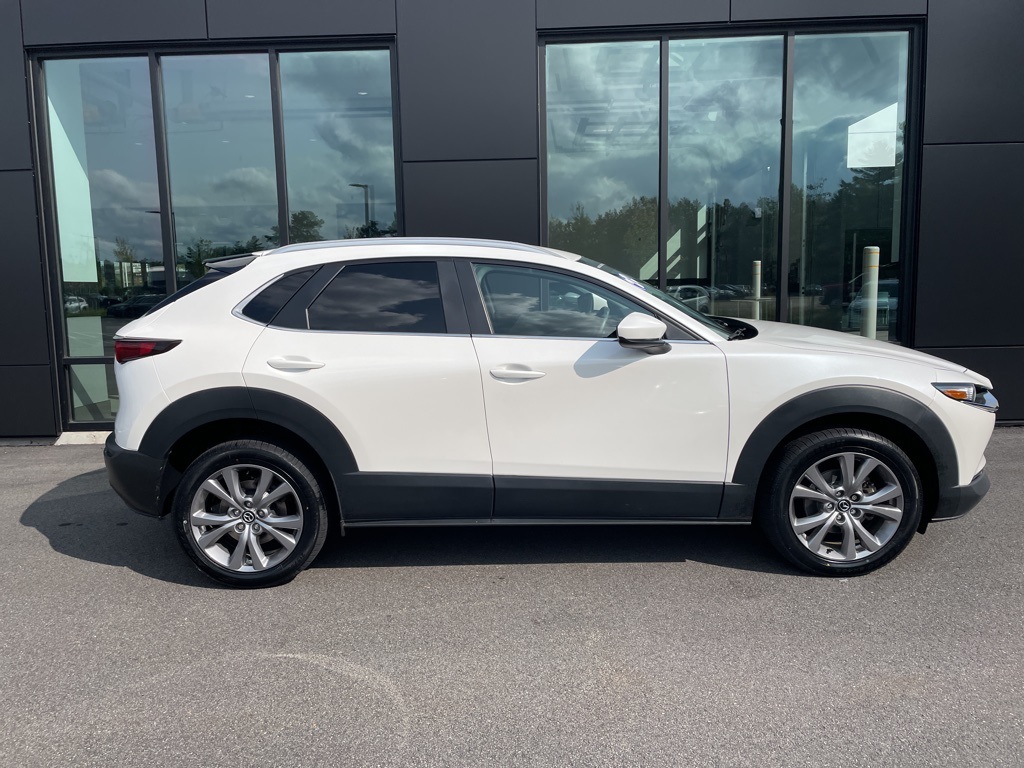 2022 Mazda CX-30 2.5 Select photo 3