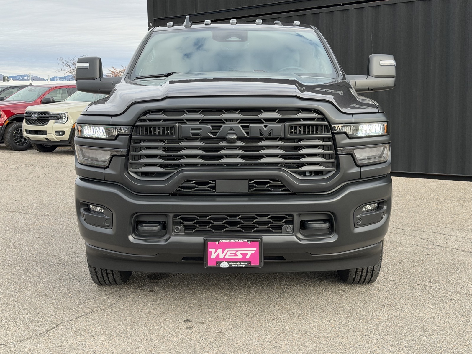 2026 Ram 2500 Tradesman photo 2