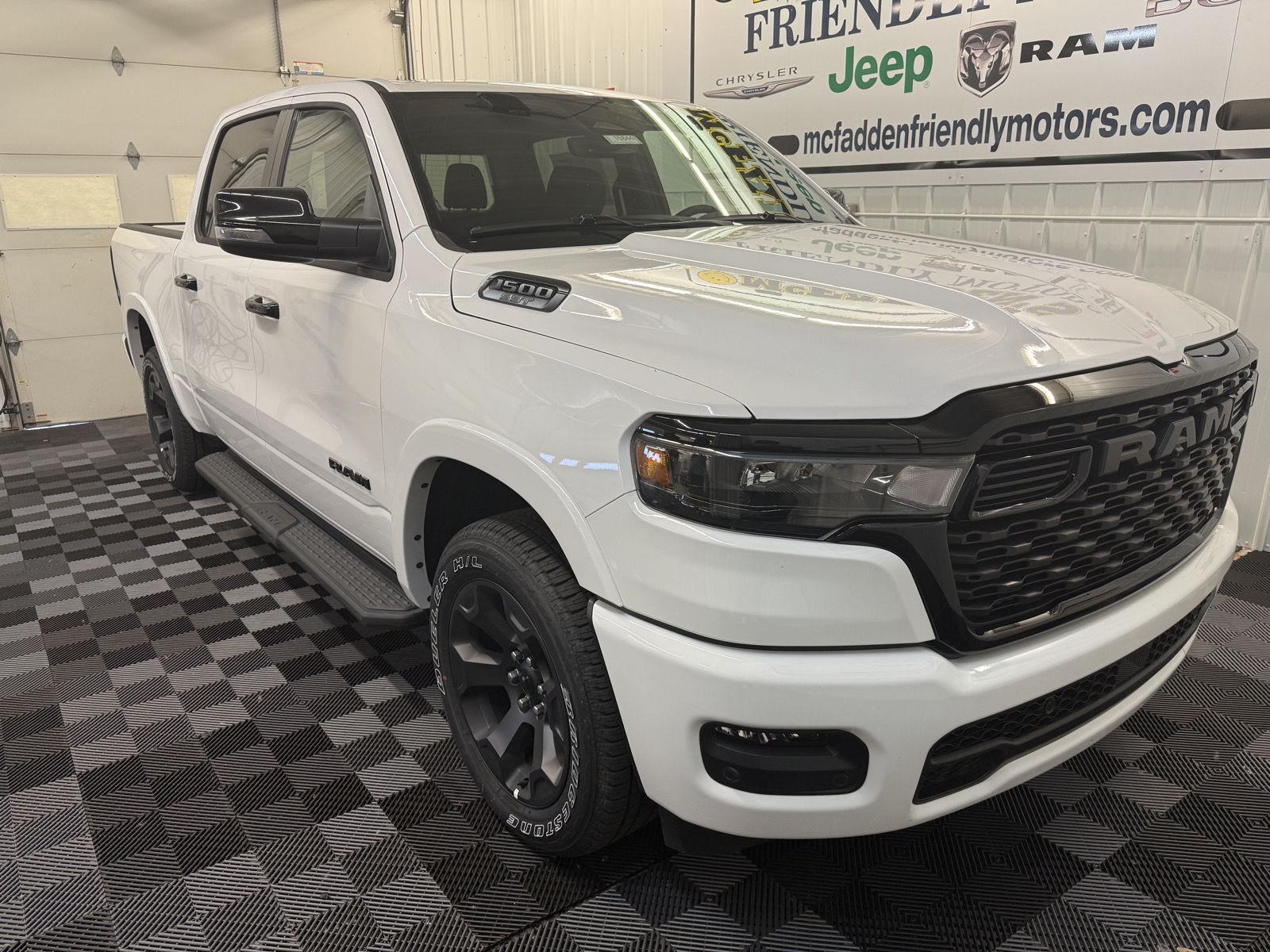 2025 Ram 1500 Big Horn photo 3