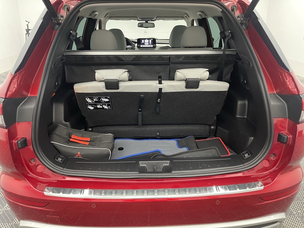 2023 Mitsubishi Outlander PHEV SEL photo 31