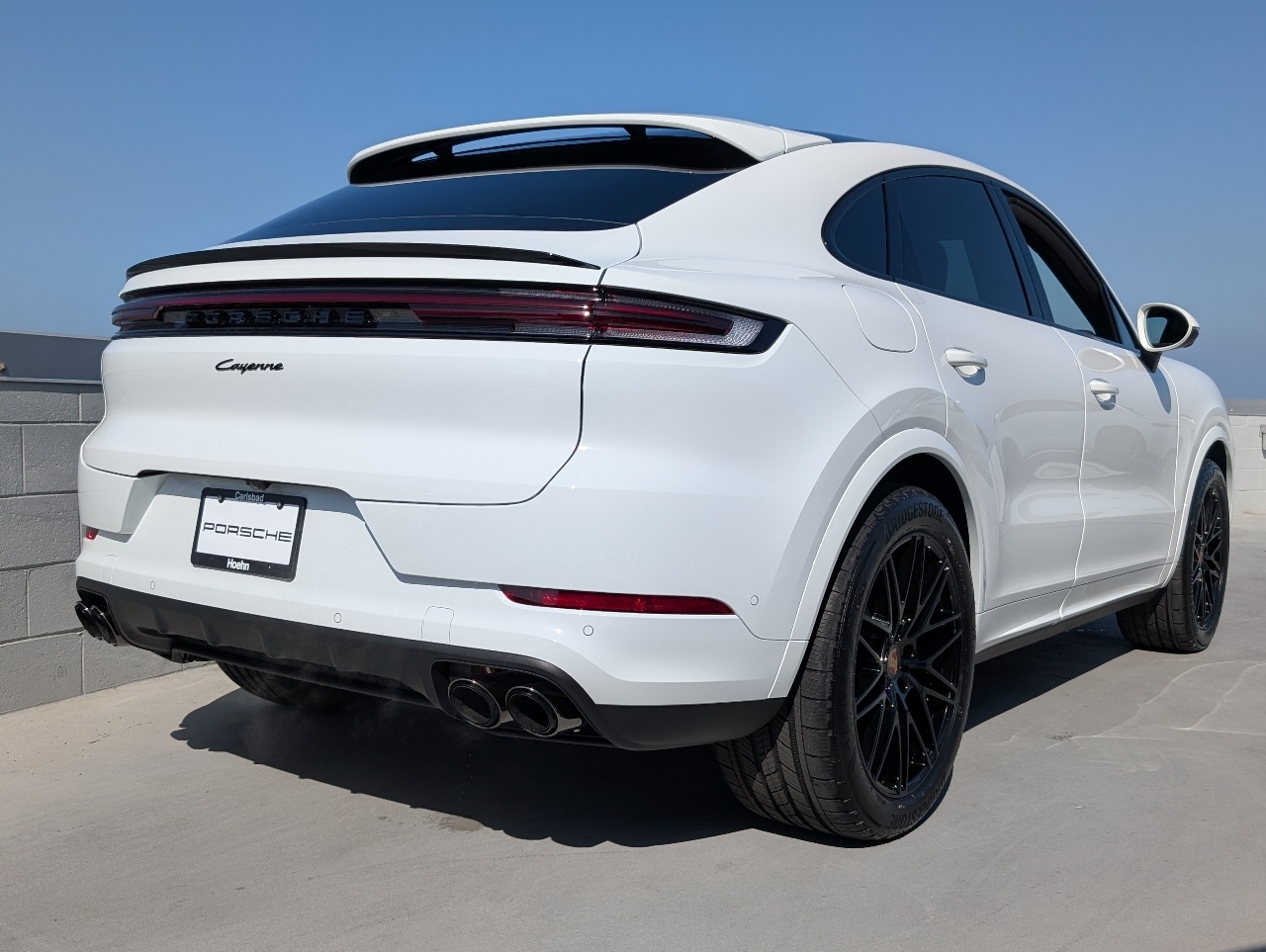 2025 Porsche Cayenne photo 23