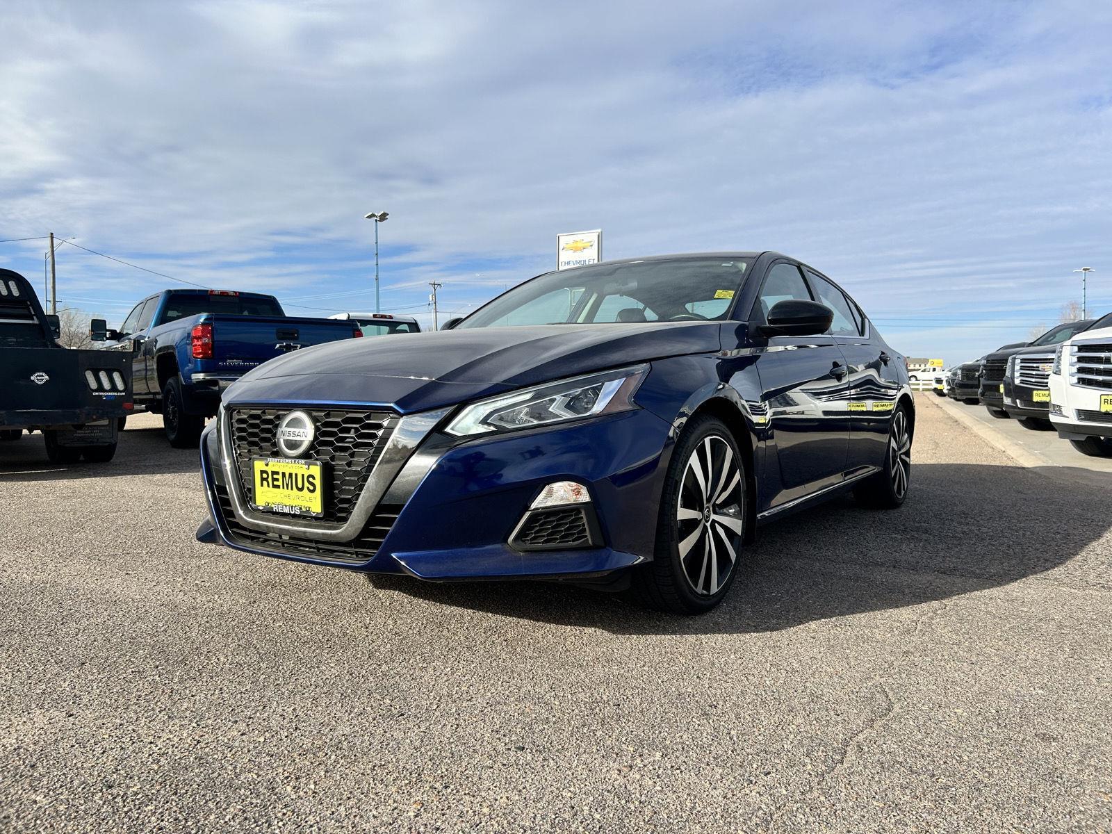 2019 Nissan Altima 2.5 SR photo 3