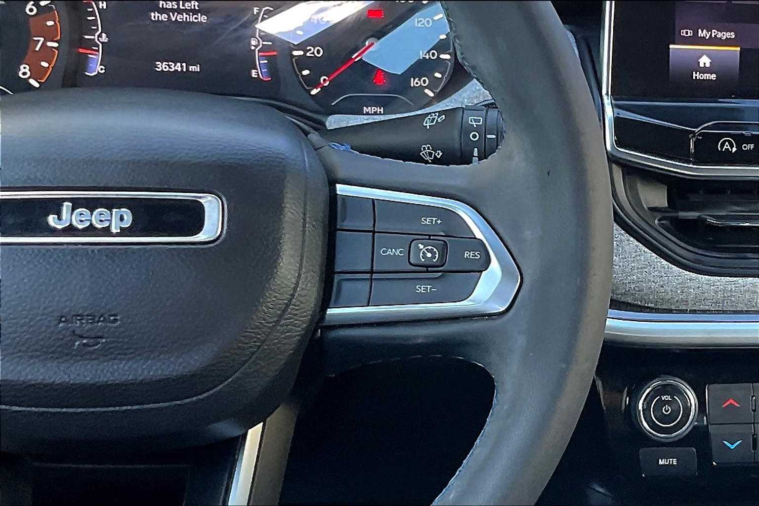 2022 Jeep Compass Latitude photo 18