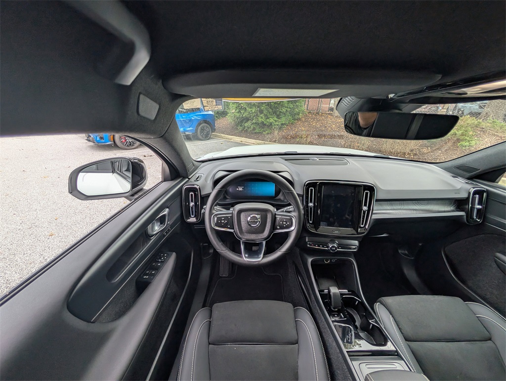 2023 Volvo C40 Recharge Plus photo 4