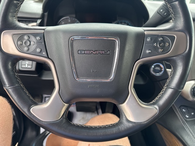 Used 2020 Silver GMC Denali image 21