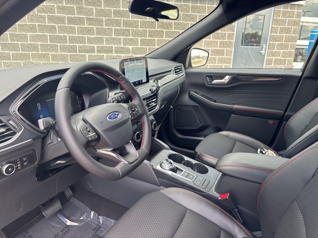 2025 Ford Escape ST-Line Select photo 15