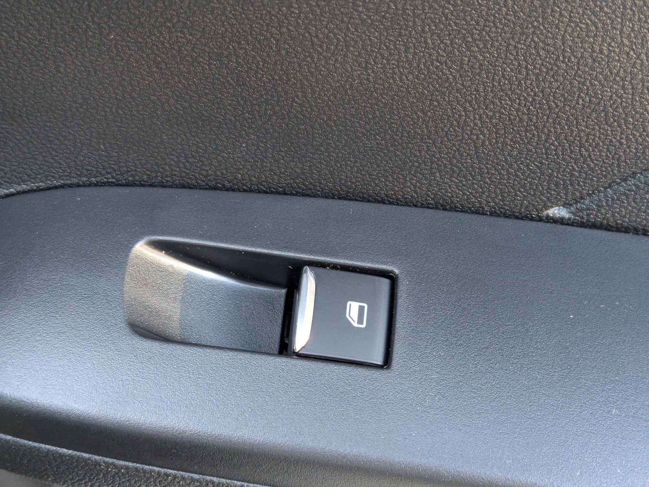 2025 Ford Escape ST-Line photo 28