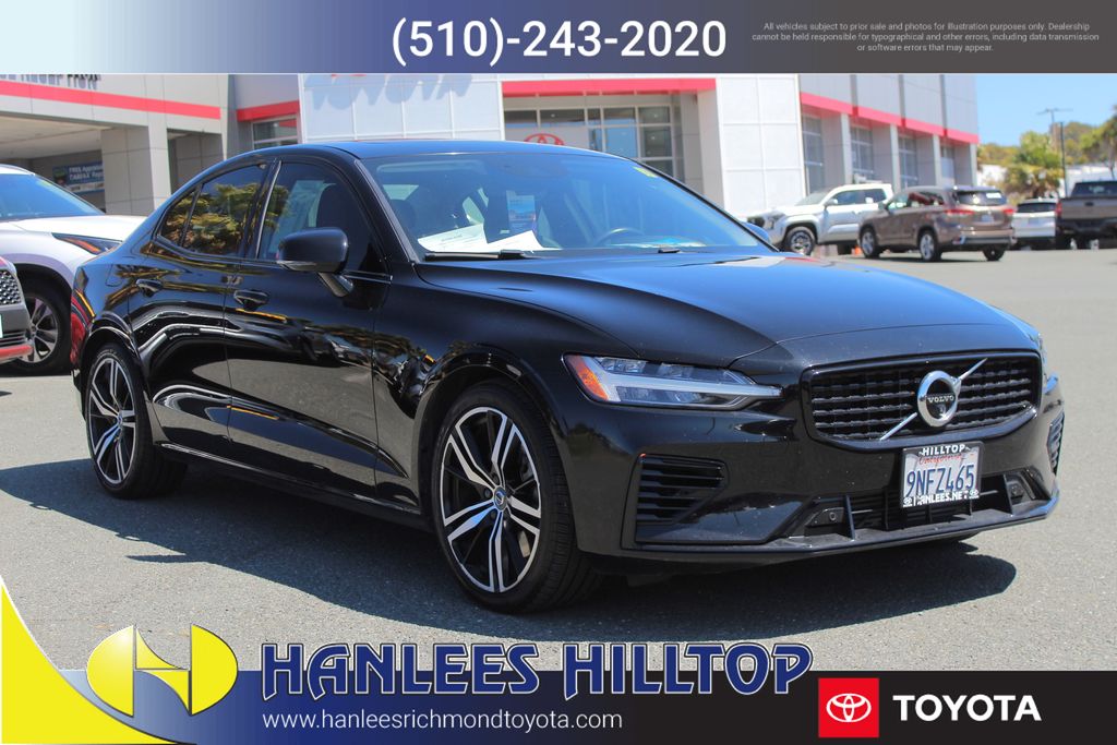 2021 Volvo S60 Recharge T8 R-Design Expression AWD photo 4