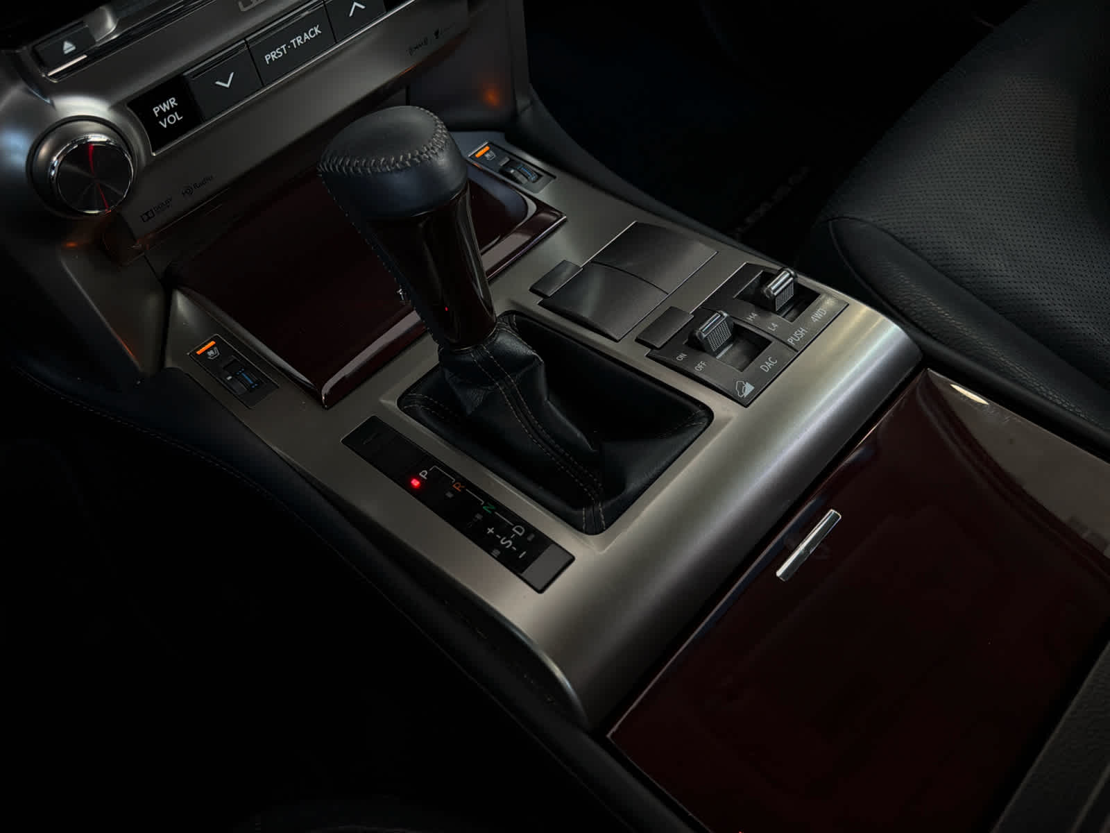 2018 Lexus GX 460 photo 25