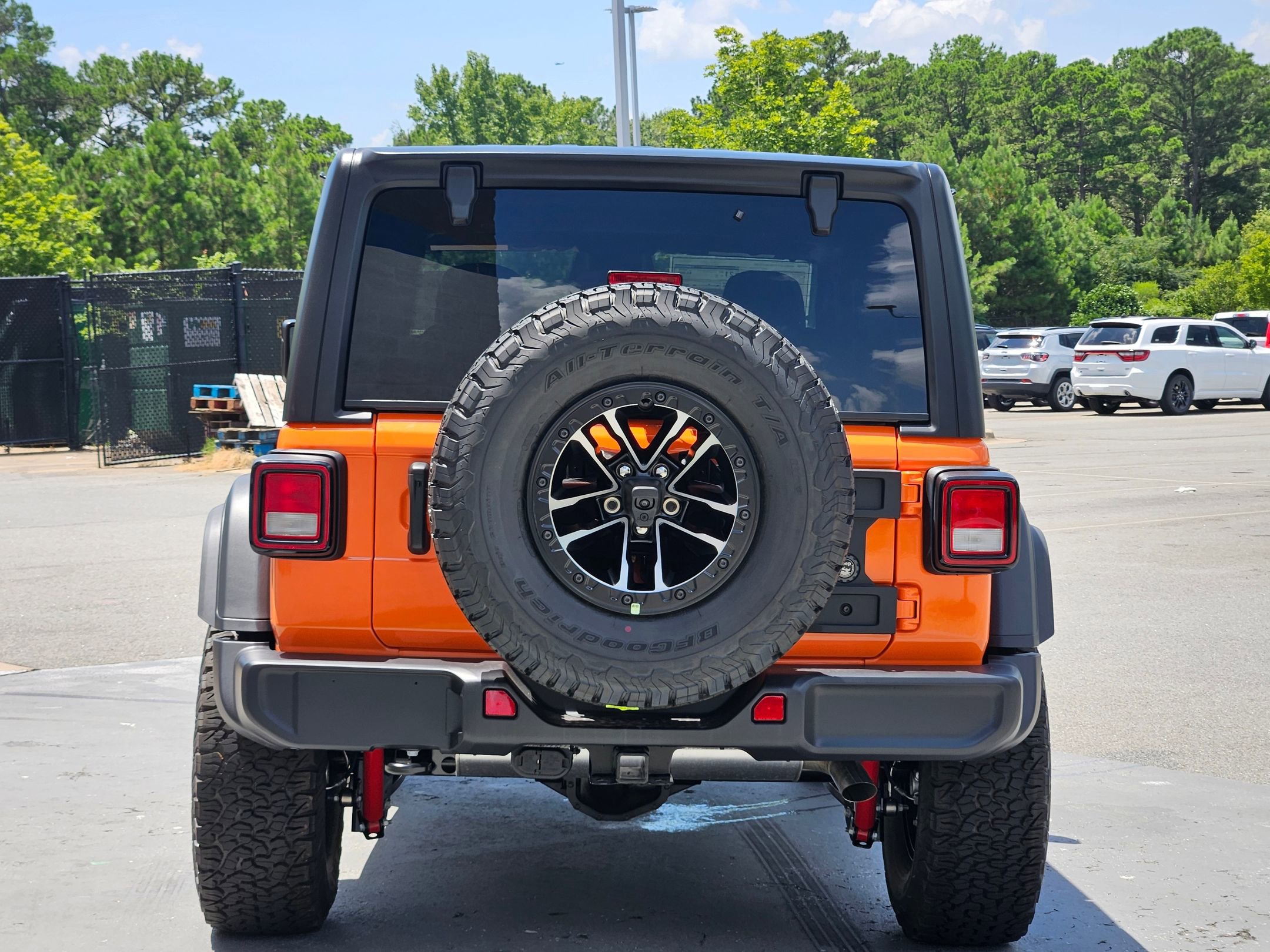2025 Jeep Wrangler Willys photo 6