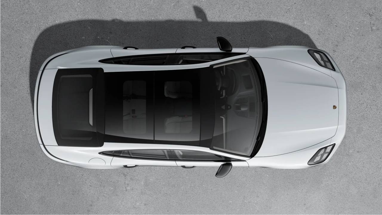 2026 Porsche Panamera 4 photo 4