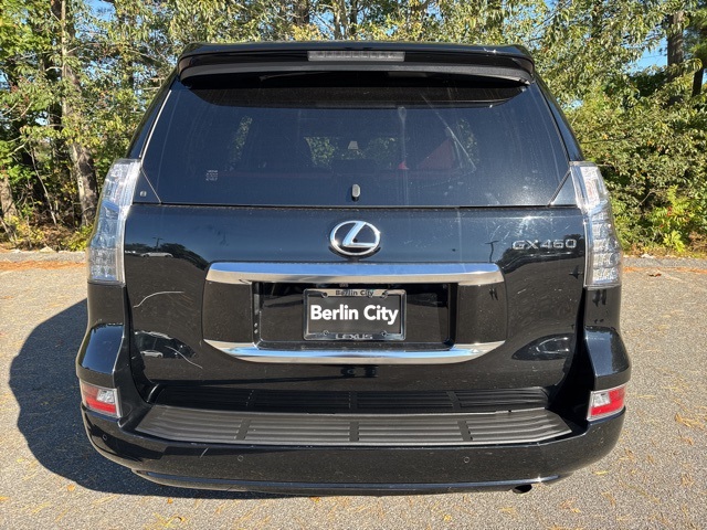 2022 Lexus GX 460 Premium photo 3