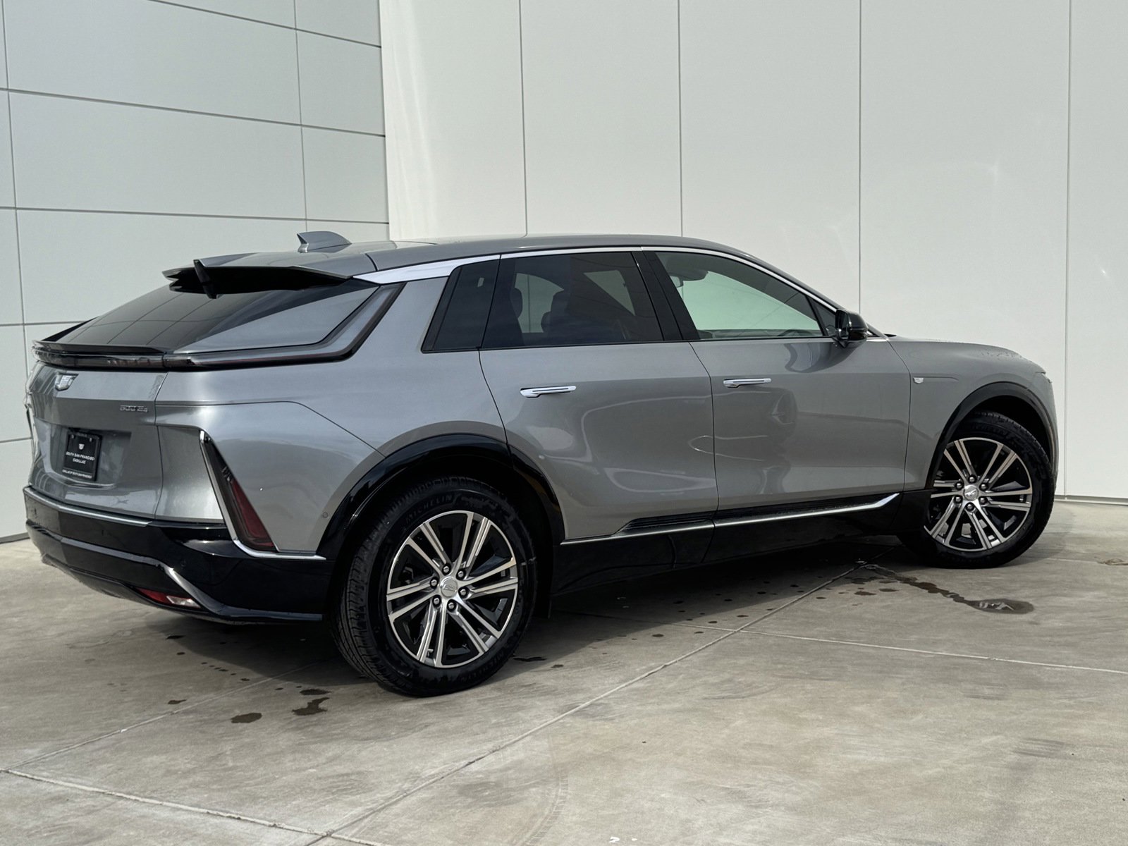 2025 Cadillac Lyriq Luxury photo 7