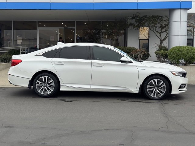 2019 Honda Accord Hybrid Touring photo 3