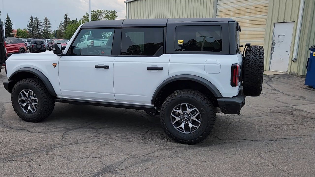 2025 Ford Bronco Badlands photo 4
