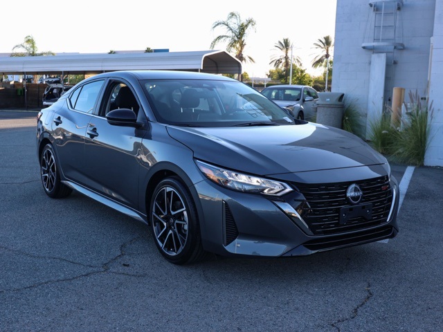 2025 Nissan Sentra SR photo 2